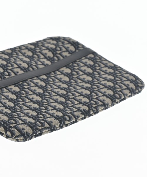 Christian Dior（クリスチャンディオール）ポーチ グレー サイズ:- レディース/2200609327098