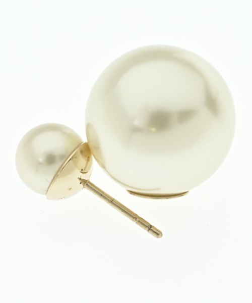 Christian Dior（クリスチャンディオール）ピアス・イヤリング 白 サイズ:- レディース/2200655075417