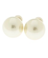 Christian Dior（クリスチャンディオール）ピアス・イヤリング 白 サイズ:- レディース/2200655075417