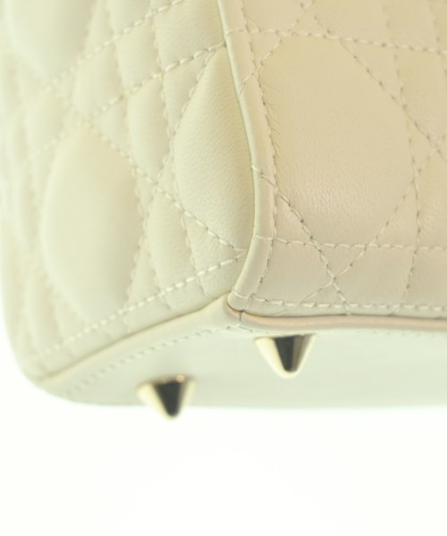 Christian Dior（クリスチャンディオール）ショルダーバッグ 白 サイズ:- レディース/2200663860012