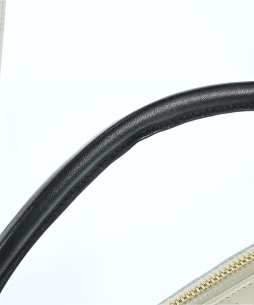 Christian Dior（クリスチャンディオール）ショルダーバッグ 白 サイズ:- レディース/2200668398084