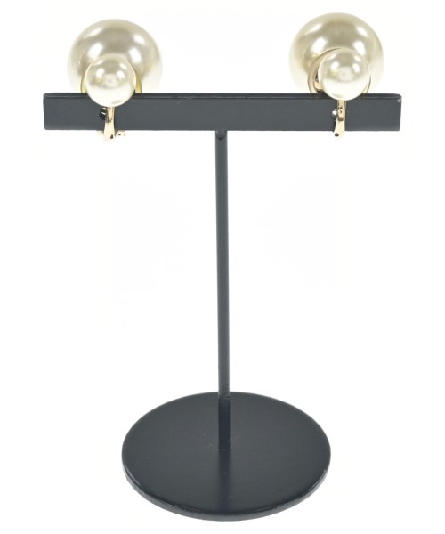 Christian Dior（クリスチャンディオール）ピアス・イヤリング 白 サイズ:- レディース/2200719902208