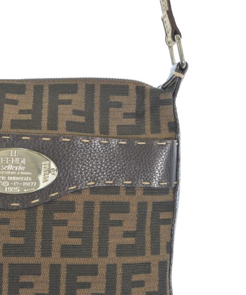 FENDI（フェンディ）ショルダーバッグ 茶 サイズ:- レディース/2200634870538