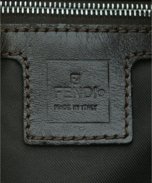 FENDI（フェンディ）ショルダーバッグ 茶 サイズ:- レディース/2200642112101