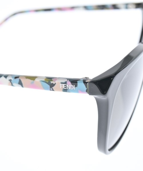FENDI（フェンディ）サングラス 黒 サイズ:- レディース/2200643205260