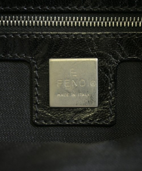 FENDI（フェンディ）ショルダーバッグ 黒 サイズ:- レディース/2200598659316
