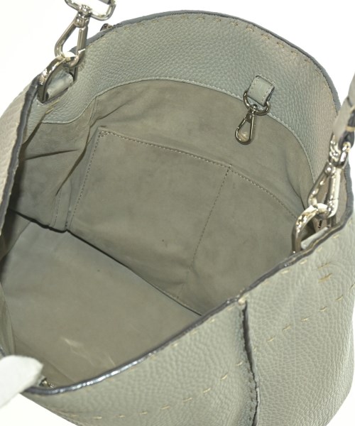 FENDI（フェンディ）ショルダーバッグ グレー サイズ:- レディース/2200599192805