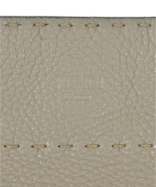 FENDI（フェンディ）ショルダーバッグ グレー サイズ:- レディース/2200599192805