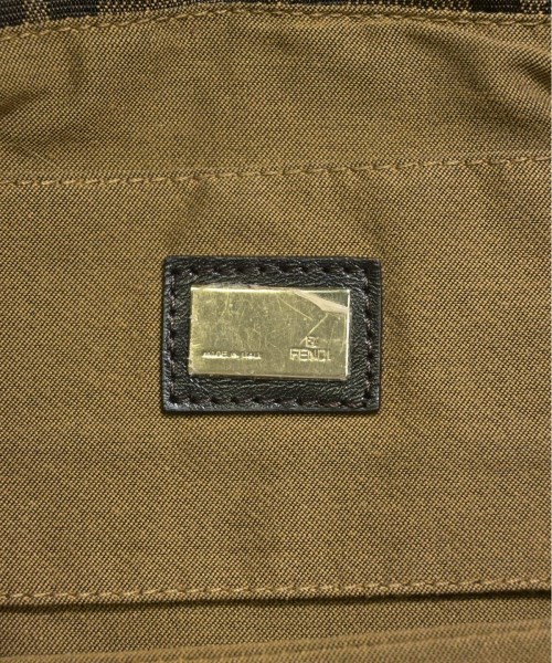 FENDI（フェンディ）ショルダーバッグ 茶 サイズ:- レディース/2200544066328