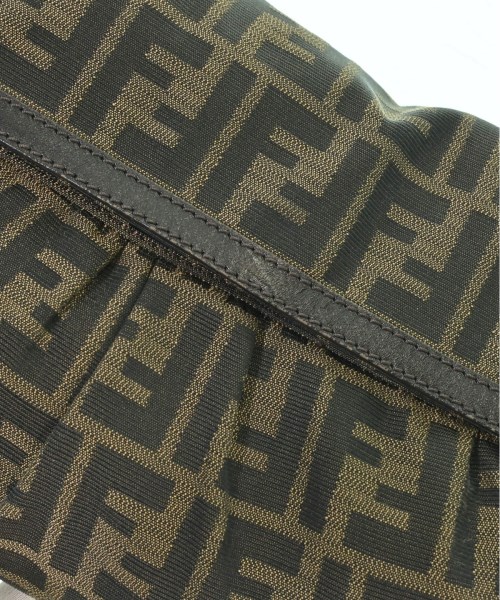 FENDI（フェンディ）ショルダーバッグ 茶 サイズ:- レディース/2200544066328