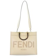 FENDI（フェンディ）ハンドバッグ 白 サイズ:- レディース/2200621411010
