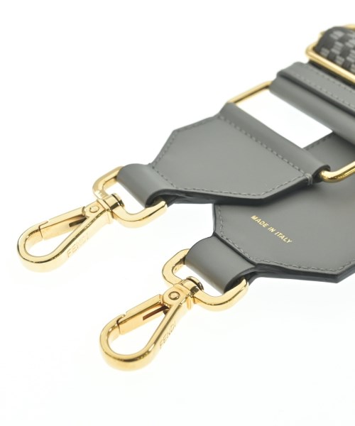 FENDI（フェンディ）小物類（その他） グレー サイズ:- レディース/2200621411409