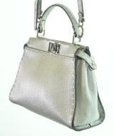 FENDI（フェンディ）ハンドバッグ シルバー サイズ:- レディース/2200621411447