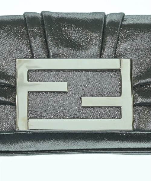 FENDI（フェンディ）ショルダーバッグ シルバー サイズ:- レディース/2200627237485