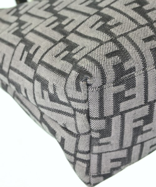 FENDI（フェンディ）トートバッグ グレー サイズ:- レディース/2200629162365