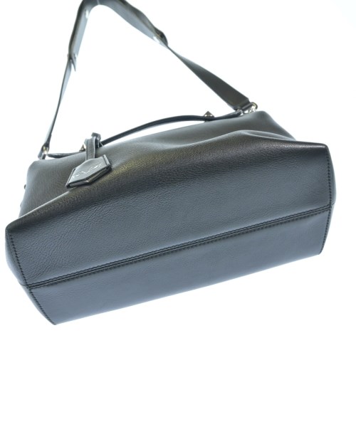 FENDI（フェンディ）ショルダーバッグ 黒 サイズ:- レディース/2200610232015