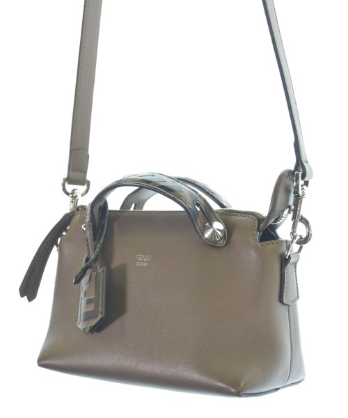 FENDI（フェンディ）ショルダーバッグ 茶 サイズ:- レディース/2200614244137