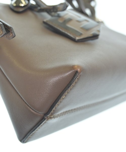 FENDI（フェンディ）ショルダーバッグ 茶 サイズ:- レディース/2200614244137