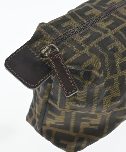 FENDI（フェンディ）ポーチ ベージュ サイズ:- レディース/2200614244755