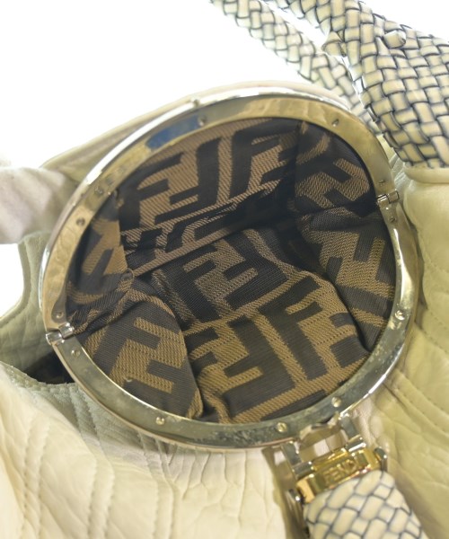 FENDI（フェンディ）ハンドバッグ 白 サイズ:- レディース/2200614245974