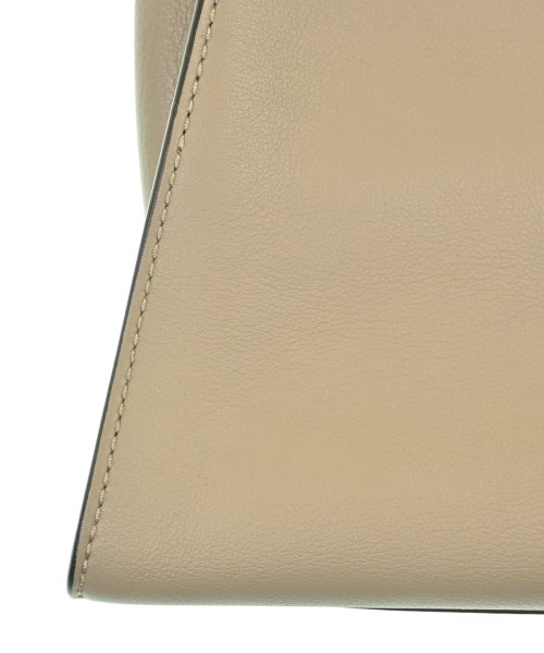 FENDI（フェンディ）ハンドバッグ ベージュ サイズ:- レディース/2200609574027