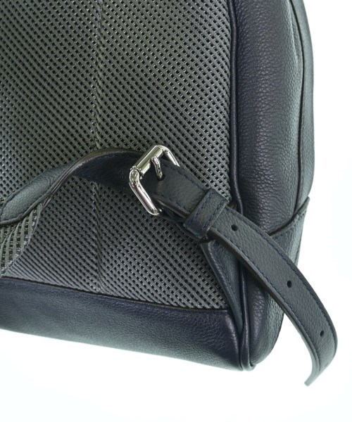 FENDI（フェンディ）バックパック・リュック 紺 サイズ:- レディース/2200616475904