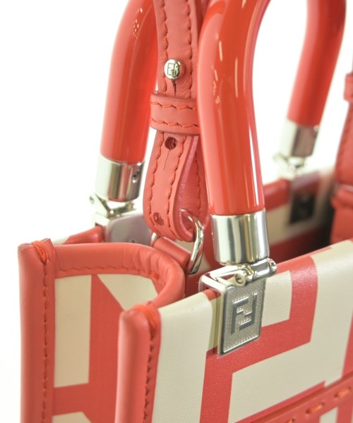 FENDI（フェンディ）ショルダーバッグ 赤 サイズ:- レディース/2200616475911