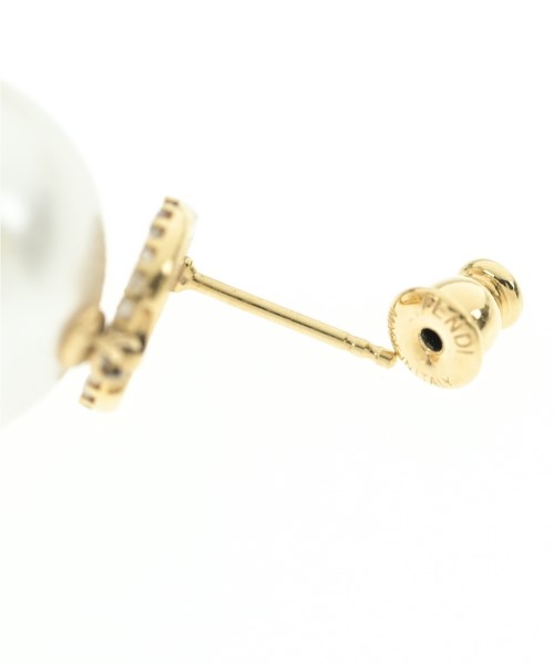 FENDI（フェンディ）ピアス 白 サイズ:- レディース/2200619975074