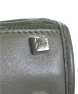FENDI（フェンディ）ショルダーバッグ カーキ サイズ:- レディース/2200602977139
