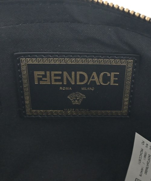 FENDI（フェンディ）ショルダーバッグ 黒 サイズ:- レディース/2200604428028