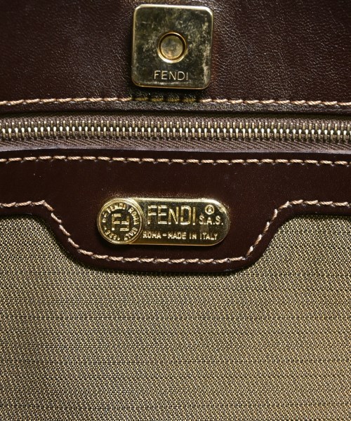 FENDI（フェンディ）ショルダーバッグ 茶 サイズ:- レディース/2200605904026