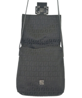 FENDI（フェンディ）ショルダーバッグ 黒 サイズ:- レディース/2200605904286