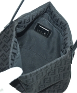 FENDI（フェンディ）ショルダーバッグ 黒 サイズ:- レディース/2200605904286