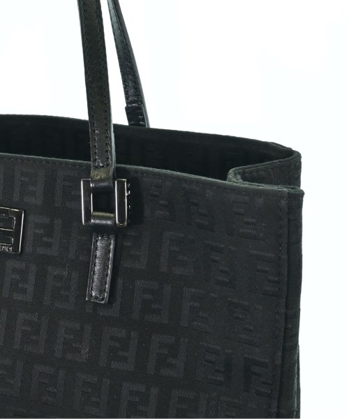FENDI（フェンディ）ハンドバッグ 黒 サイズ:- レディース/2200605904316