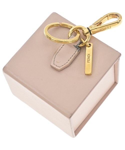 FENDI（フェンディ）チャーム ピンク サイズ:- レディース/2200608844077