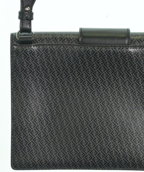 FENDI（フェンディ）ショルダーバッグ グレー サイズ:- レディース/2200676245028