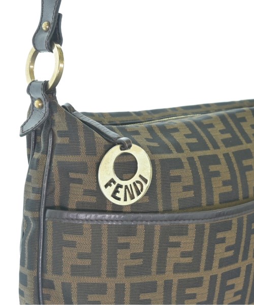 FENDI（フェンディ）ショルダーバッグ 茶 サイズ:- レディース/2200677457314