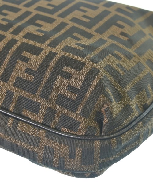 FENDI（フェンディ）ショルダーバッグ 茶 サイズ:- レディース/2200677457314