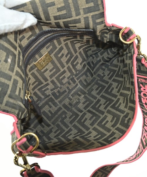FENDI（フェンディ）ショルダーバッグ カーキ サイズ:- レディース/2200677457840