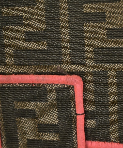 FENDI（フェンディ）ショルダーバッグ カーキ サイズ:- レディース/2200677457840