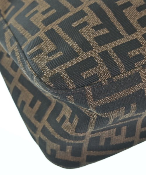 FENDI（フェンディ）ショルダーバッグ 茶 サイズ:- レディース/2200678262290