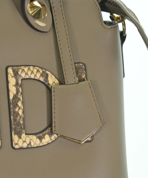 FENDI（フェンディ）ハンドバッグ ベージュ サイズ:- レディース/2200678264072