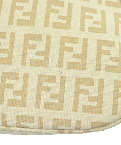 FENDI（フェンディ）ハンドバッグ 白 サイズ:- レディース/2200681251076