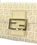 FENDI（フェンディ）ハンドバッグ 白 サイズ:- レディース/2200681251076