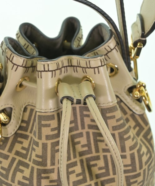 FENDI（フェンディ）ショルダーバッグ ベージュ サイズ:- レディース/2200681430174