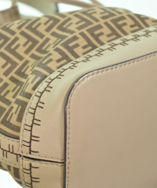 FENDI（フェンディ）ショルダーバッグ ベージュ サイズ:- レディース/2200681430174