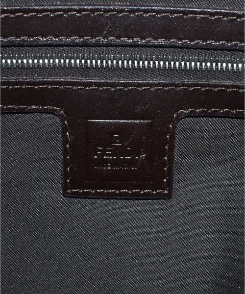 FENDI（フェンディ）ショルダーバッグ 茶 サイズ:- レディース/2200693935179