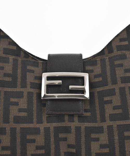 FENDI（フェンディ）ショルダーバッグ 茶 サイズ:- レディース/2200693935179