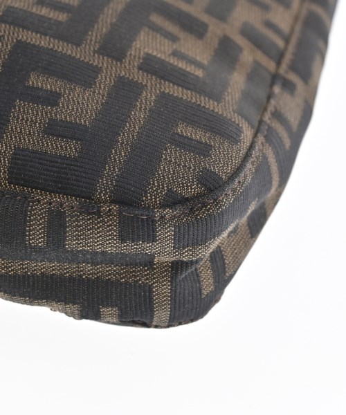 FENDI（フェンディ）ショルダーバッグ 茶 サイズ:- レディース/2200693935179