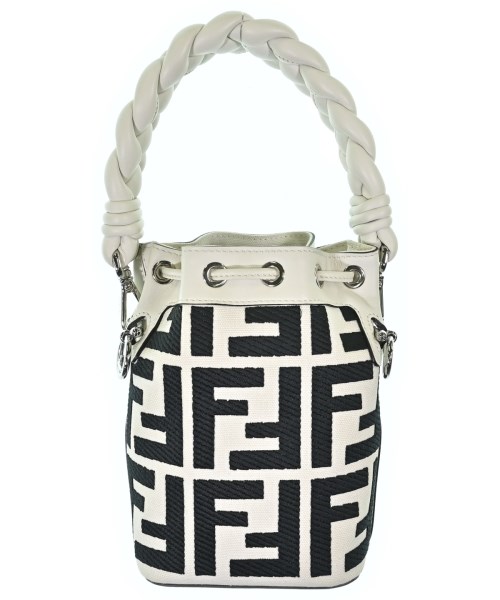 FENDI（フェンディ）ショルダーバッグ 白 サイズ:- レディース/2200693935971